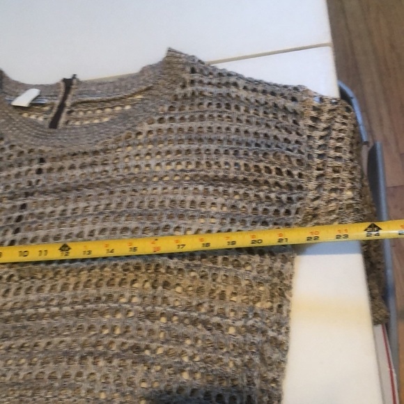 Two by Two  New York size XL tan/ beige open knit scoop neck 3/4 sleeve,back zip - Picture 10 of 14
